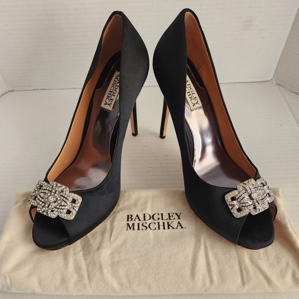 Badgley Mischka Black Peep-Toe Heels